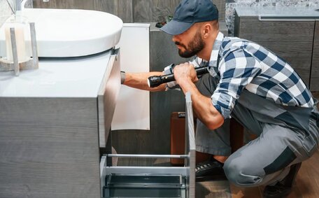 Plumber Unblock Sewer Line?